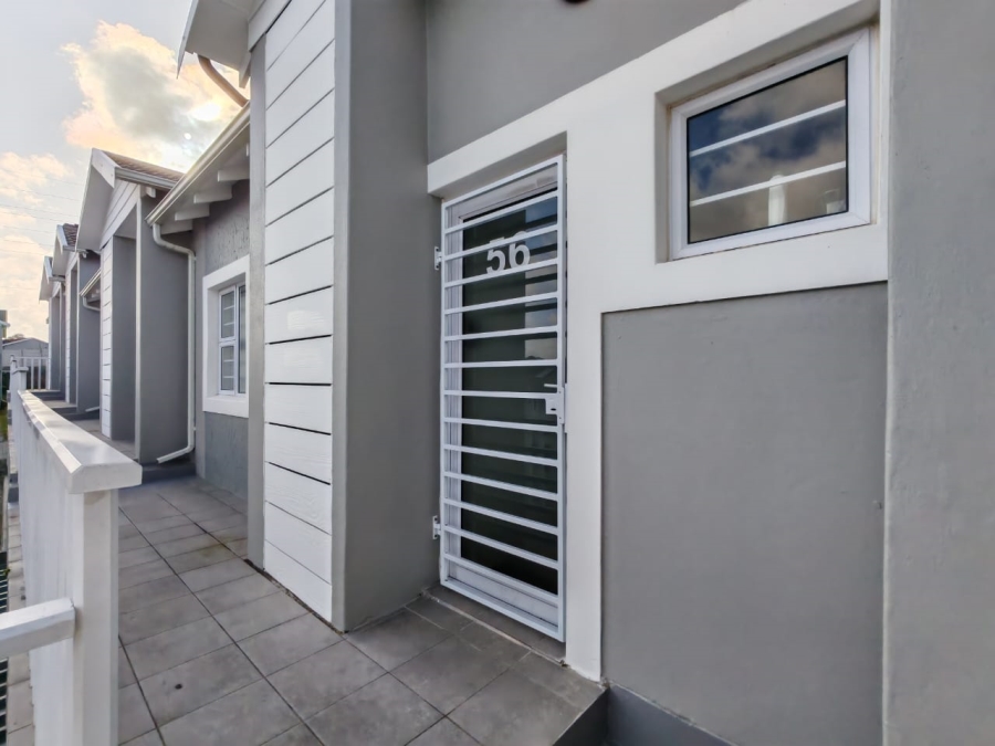 To Let 2 Bedroom Property for Rent in More Grove Eastern Cape